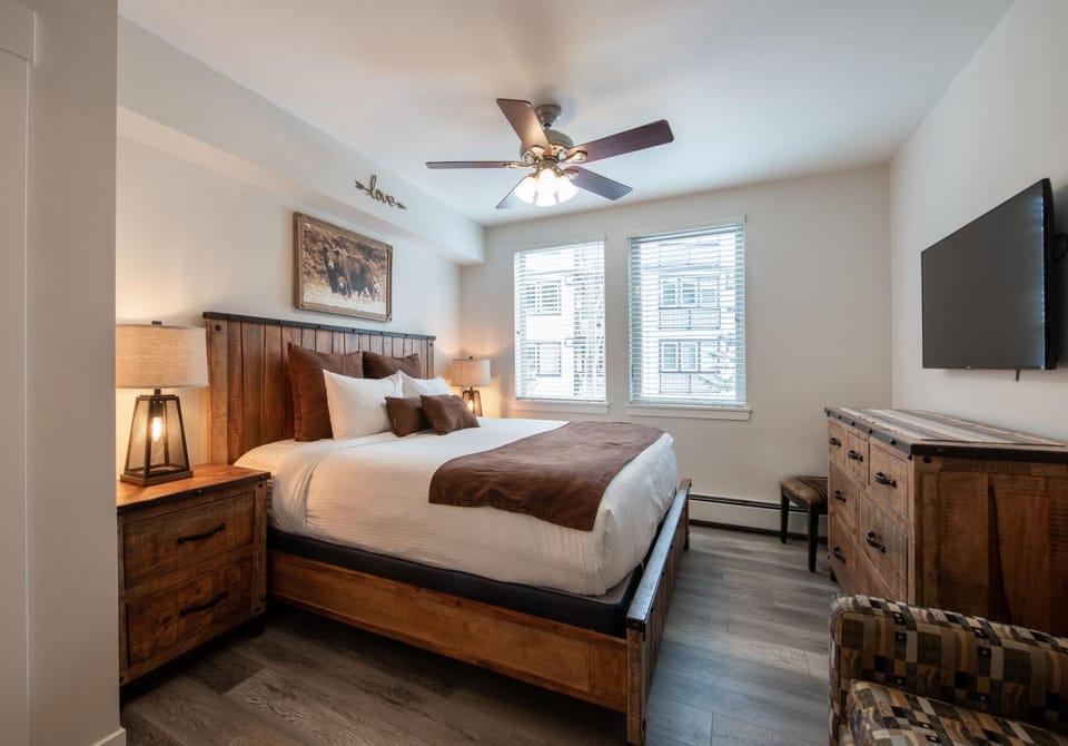 Deluxe Fraser Crossing Founders Pointe Condo with Ski Storage and washer dryer condo Apartment in Winter Park