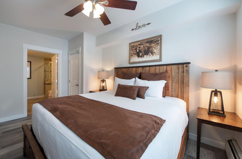 Deluxe Fraser Crossing Founders Pointe Condo with Ski Storage and washer dryer condo Apartment in Winter Park