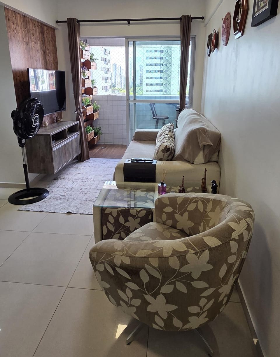 Communal lounge/ TV room, TV and multimedia, Living room, Seating area