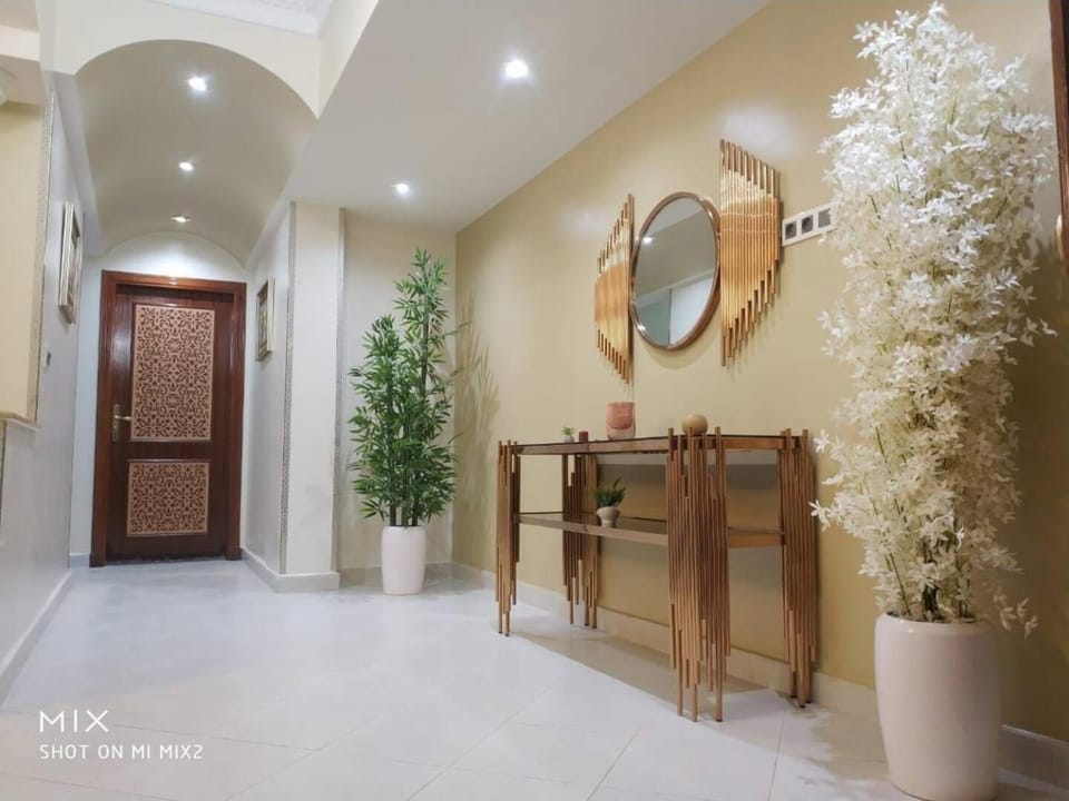 New Luxury Apartment, 3 Bed, 7Mins to Beach - Aida Apartment in Tangier