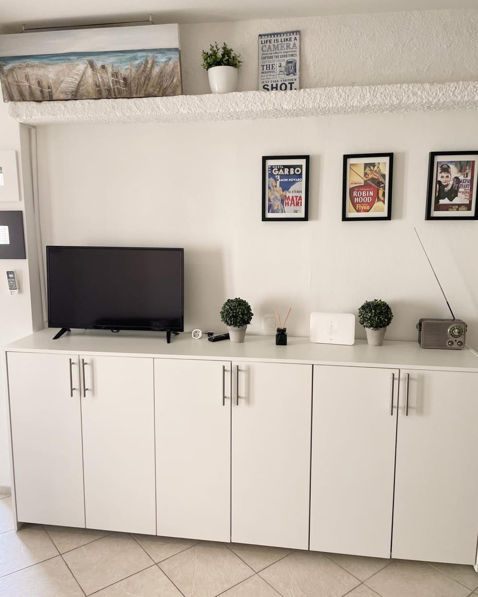 TV and multimedia, wardrobe