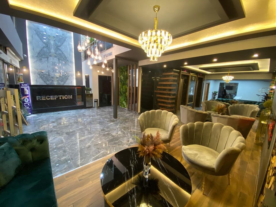 Lobby or reception, Seating area