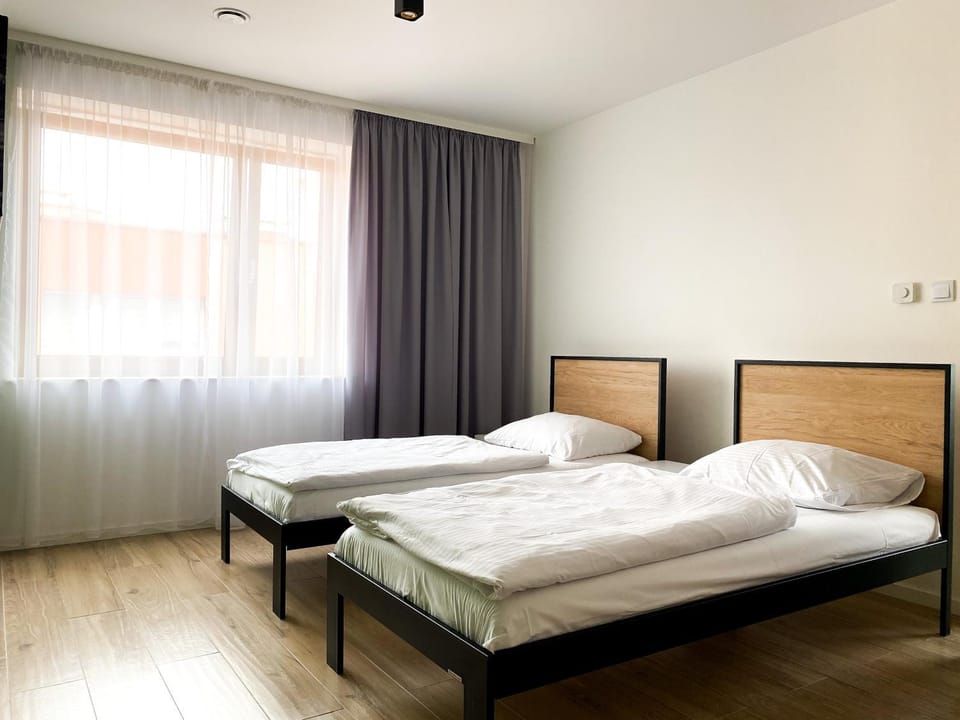 Łowicka 28 Business Apartments Gliwice - Faktura VAT & Parking Apartment in Czechia