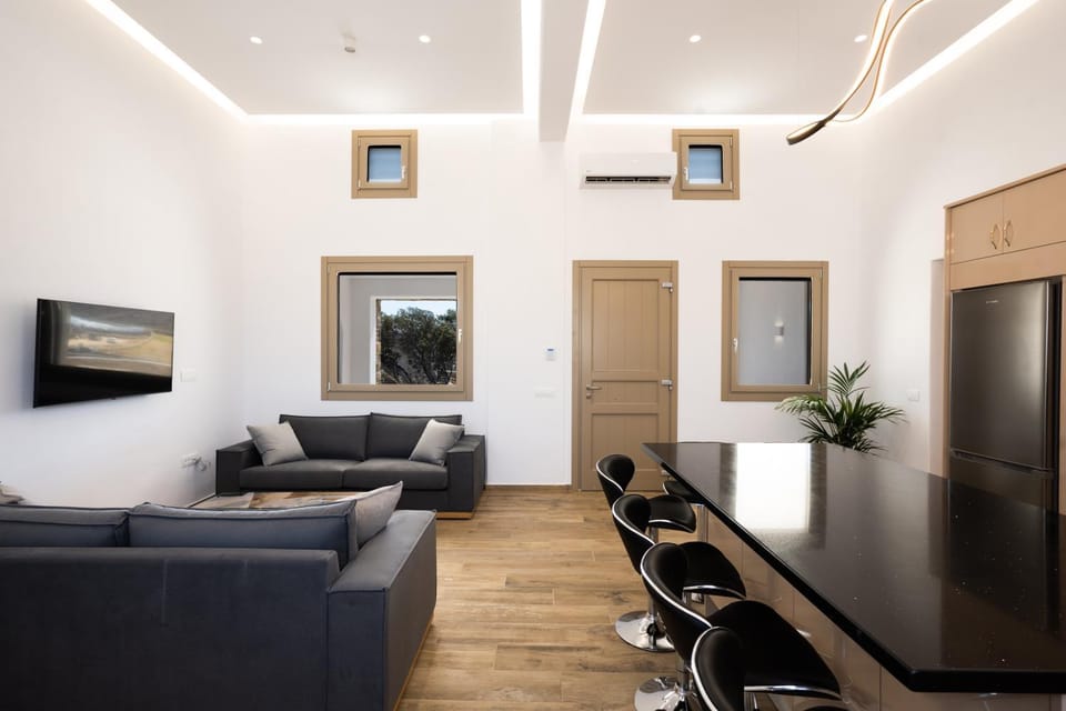 TV and multimedia, Living room, Seating area, air conditioner
