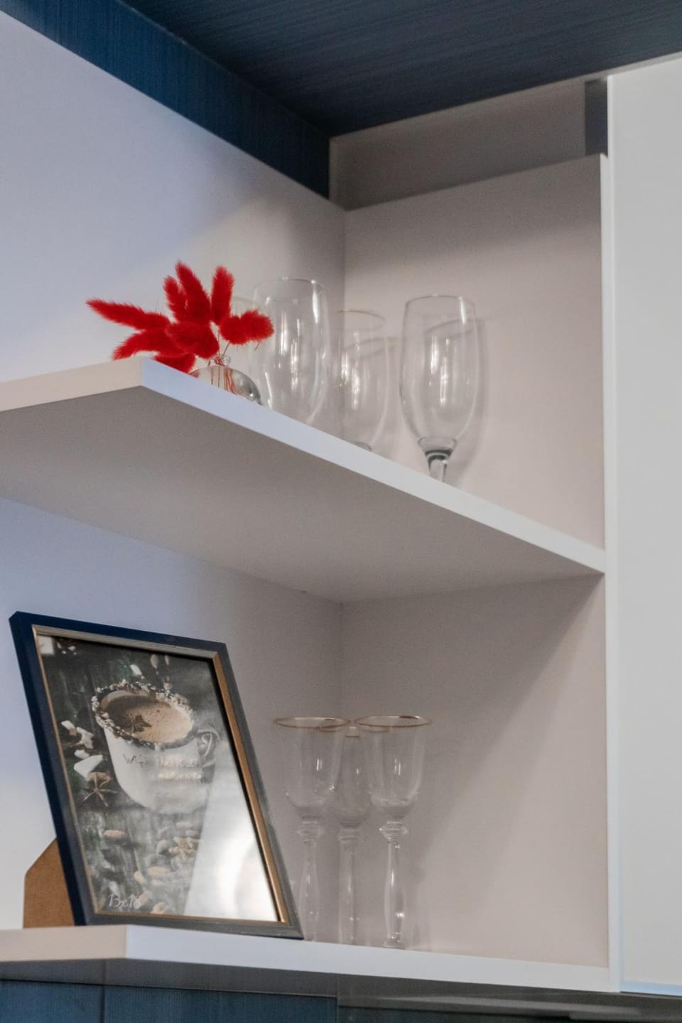 Kitchen or kitchenette, Food and drinks