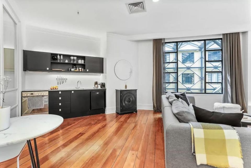 Sophistication Stay-Cation with a Roof Top Pool! Apartment in Auckland