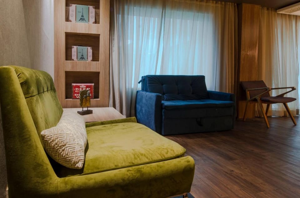 Communal lounge/ TV room, Seating area