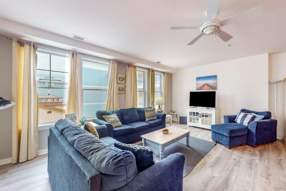 The Sanctuary - No Worries 304B House in Sandbridge