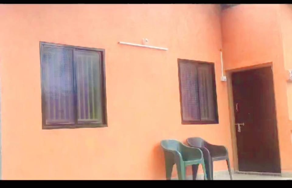 AJJA AND SON's HOME STAY GOKARNA VILLA AC ROOMS AND FAMILY ROOM NON AC 5 MIN WALKABLE DISTANCE TO MIDLE BEACH Vacation rental in Karnataka