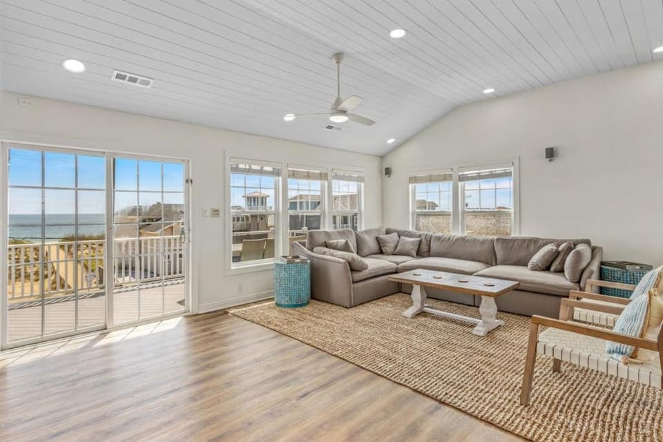 Aquadesiac House in Sandbridge