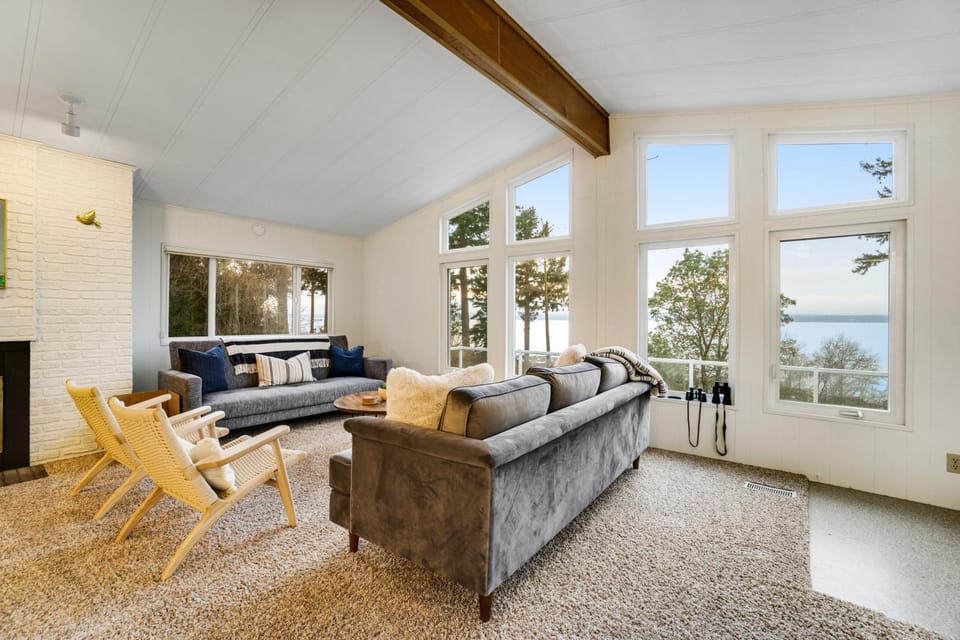 Whidbey Island Wonder House in Greenbank