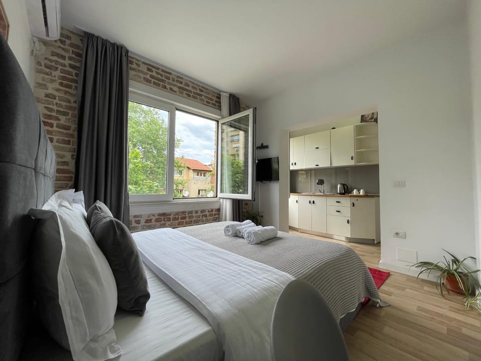 Bed, Kitchen or kitchenette, Photo of the whole room