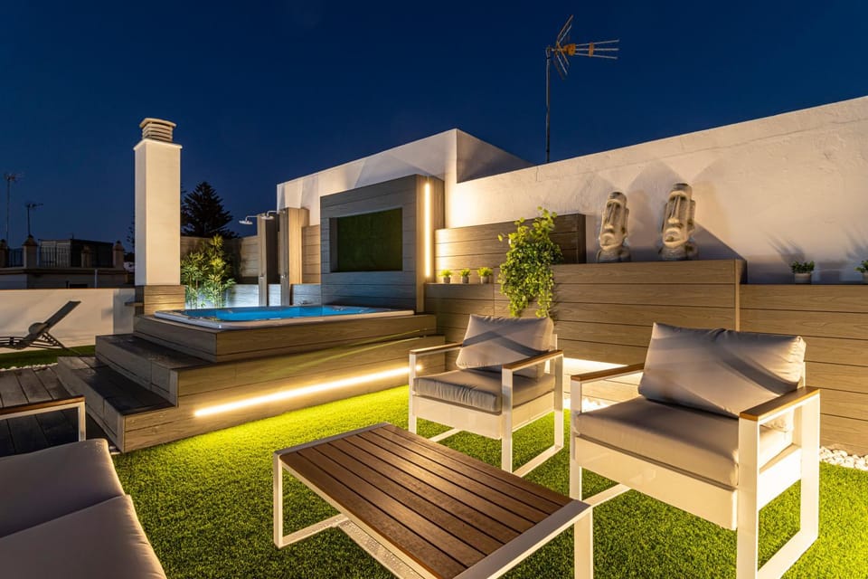 Allo Apartments Plateros Centro Jacuzzi Comunitario Apartment in Jerez de la Frontera
