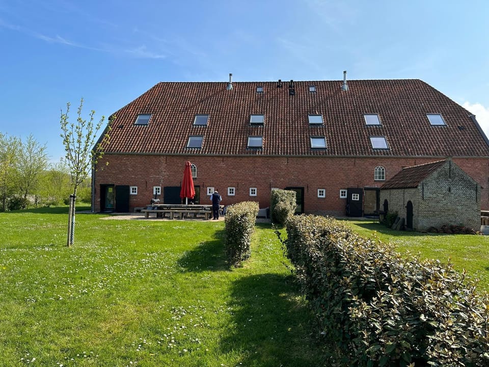 TopLocatiezeeland # Beach Barn # Oostkapelle # 20 pers Villa in Oostkapelle