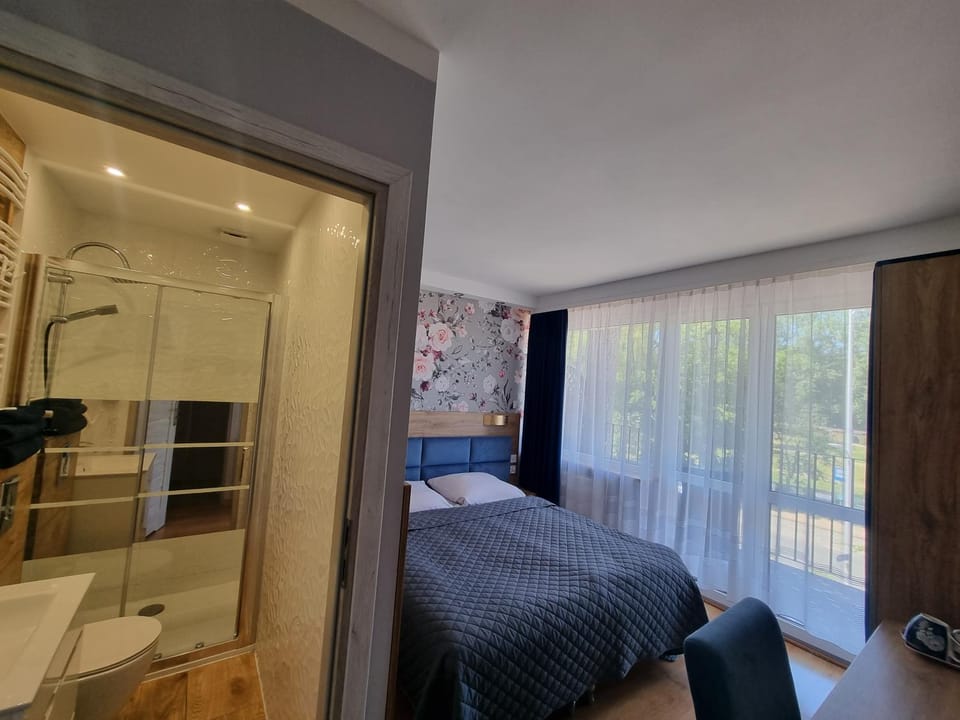 Bed, Bathroom, Other, Photo of the whole room