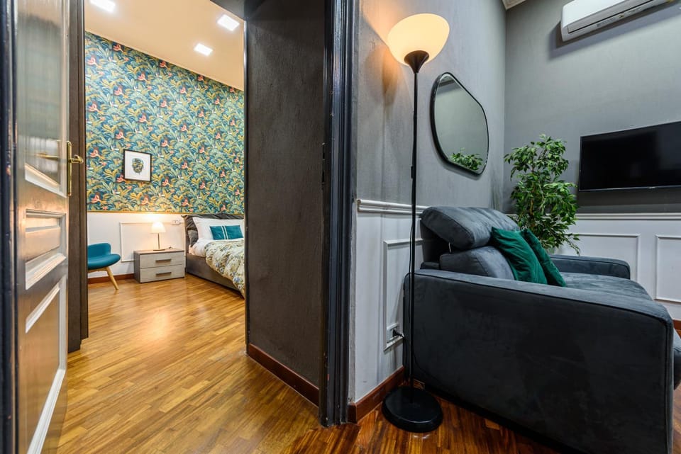 DUOMO Luxury Apartment in City Center Apartment in Naples