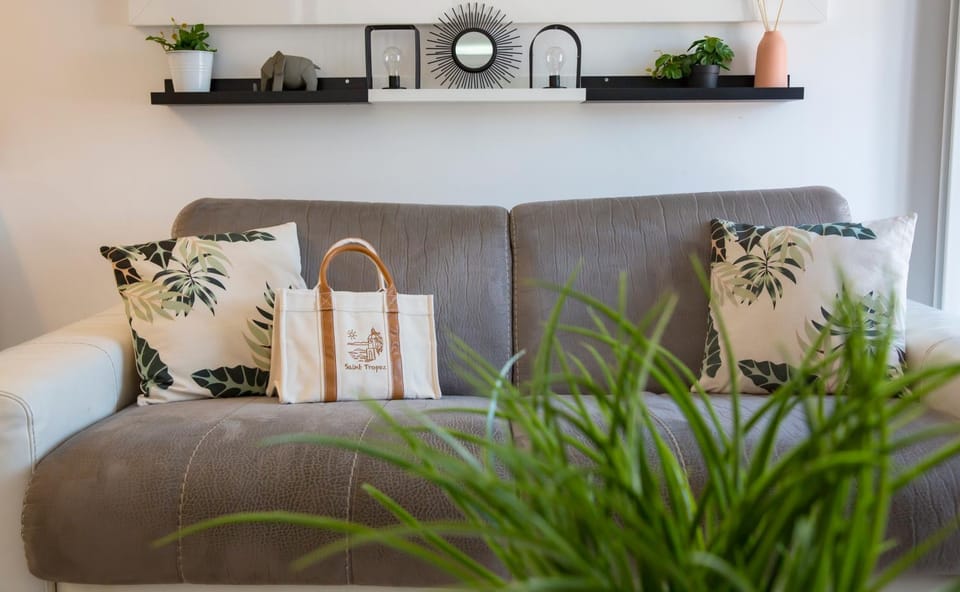 Living room, Decorative detail, Decorative detail
