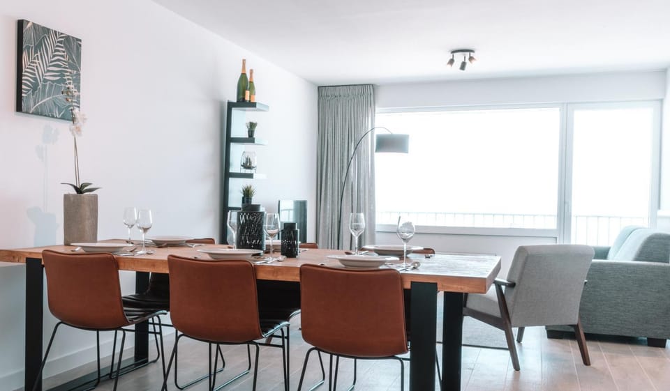Living room, Dining area, Communal kitchen