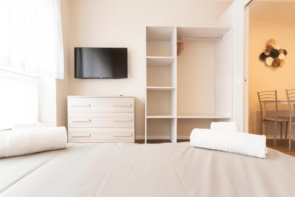 TV and multimedia, Bedroom