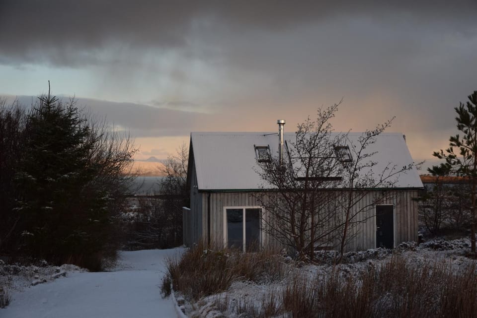 Tigh Eilidh (The Cabin on the Hill) Cabin in Scotland