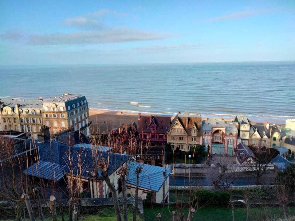 couchers de soleil en normandie Apartment in Trouville-sur-Mer