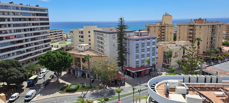 Neighbourhood, City view, Location