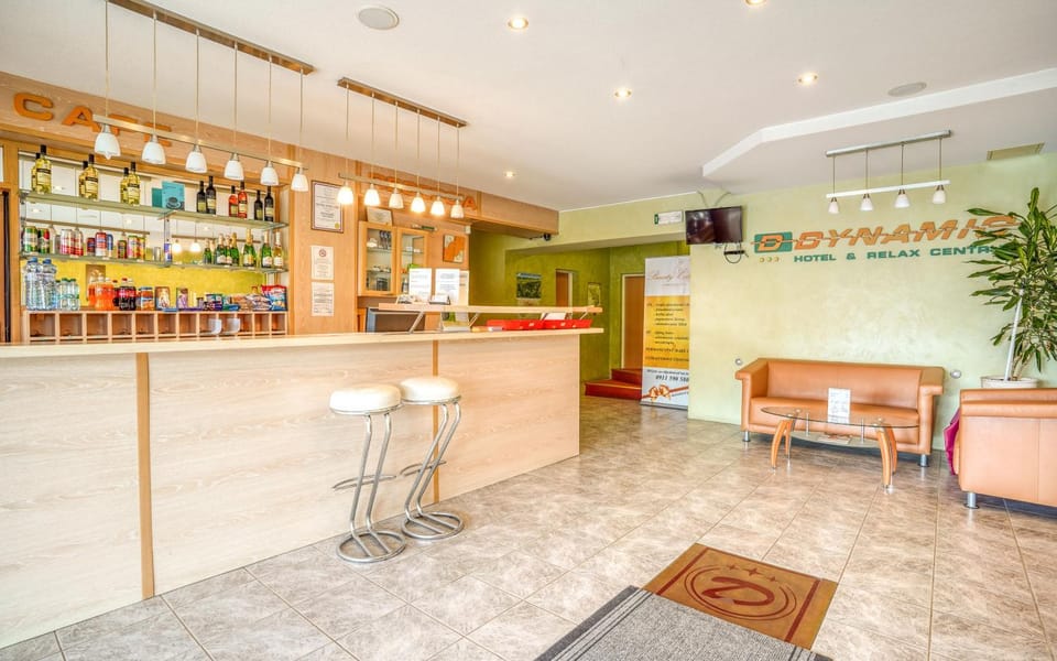 Lobby or reception, Lounge or bar
