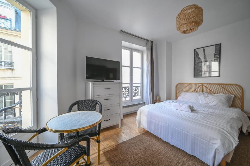 Opéra 2 Apartment in Paris