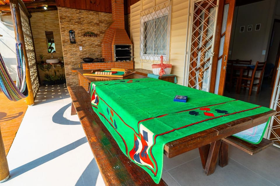 Game Room, Balcony/Terrace