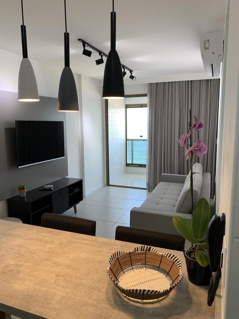 Communal lounge/ TV room, TV and multimedia, Living room