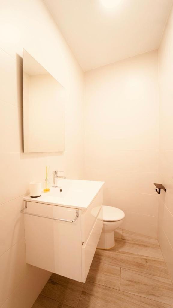 PRECIOSO PISO EN PLENO CENTRO Con PARKING OPCIONAL Apartment in Granada