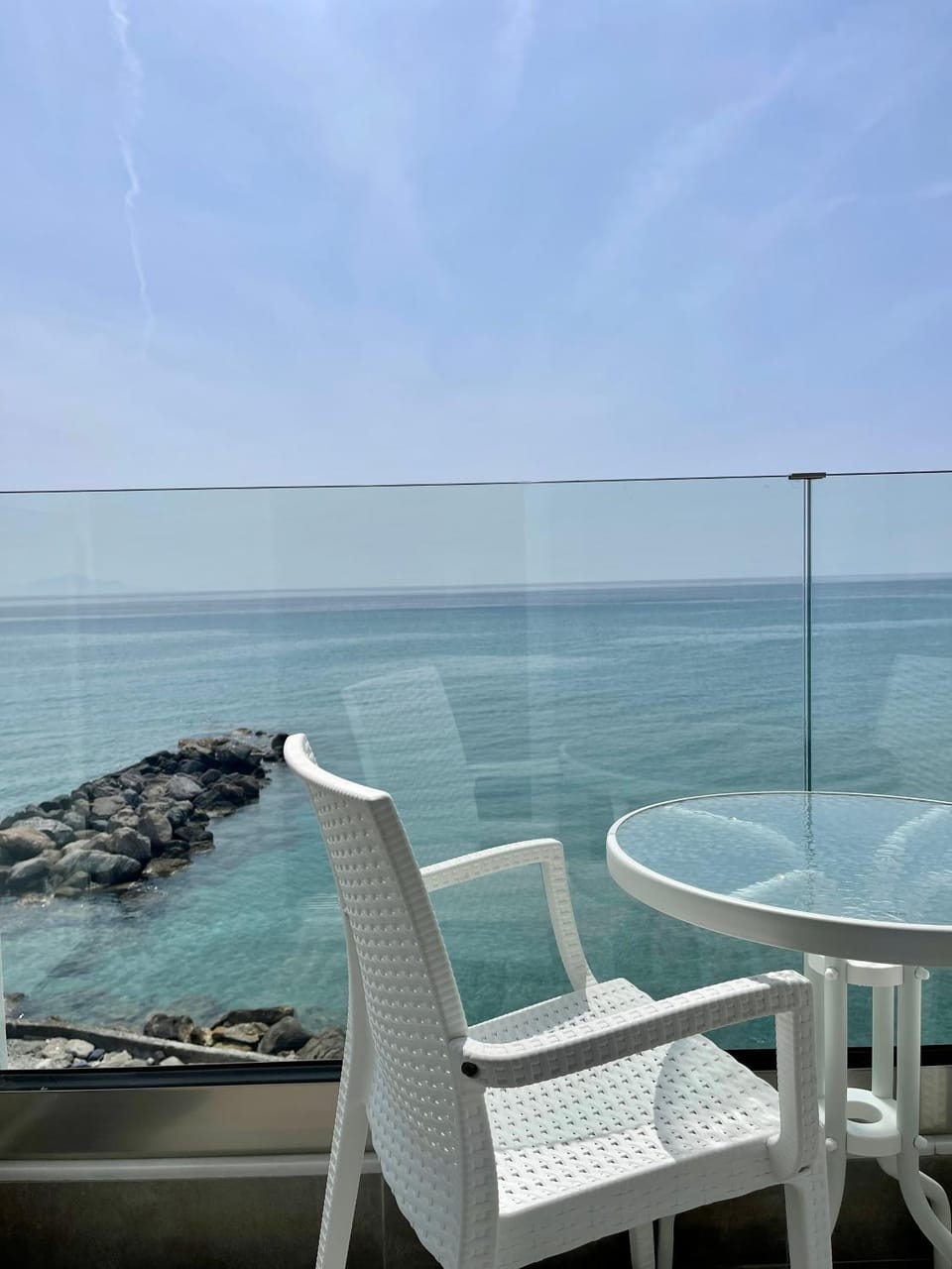 Day, Natural landscape, Balcony/Terrace, Seating area, Sea view