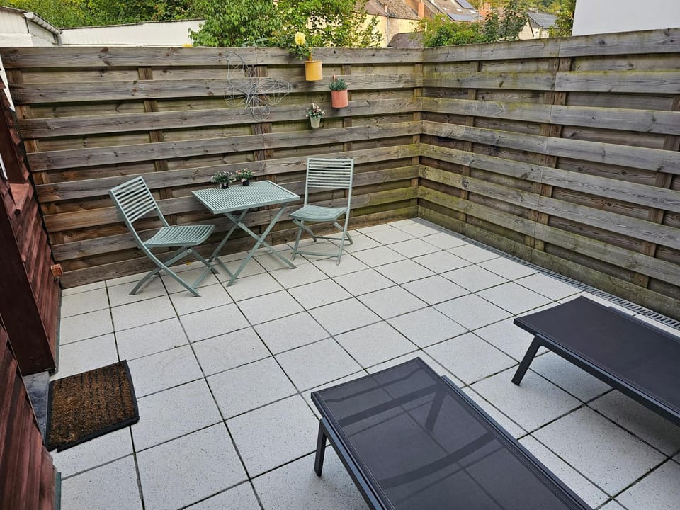 Property building, Balcony/Terrace
