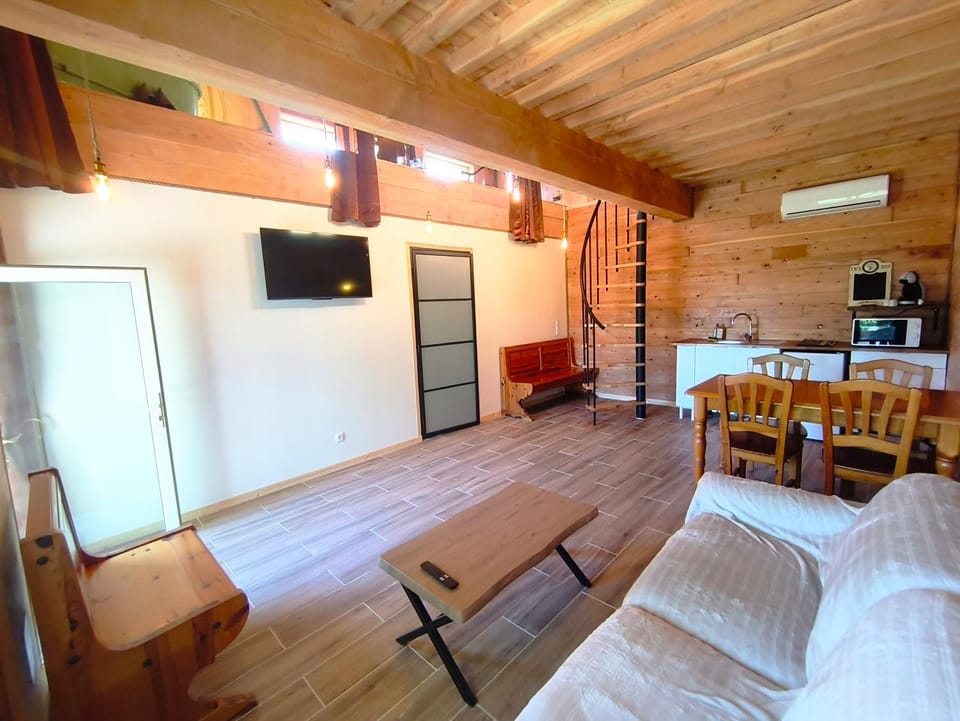 Domaine de buffevent Bed and Breakfast in Occitanie