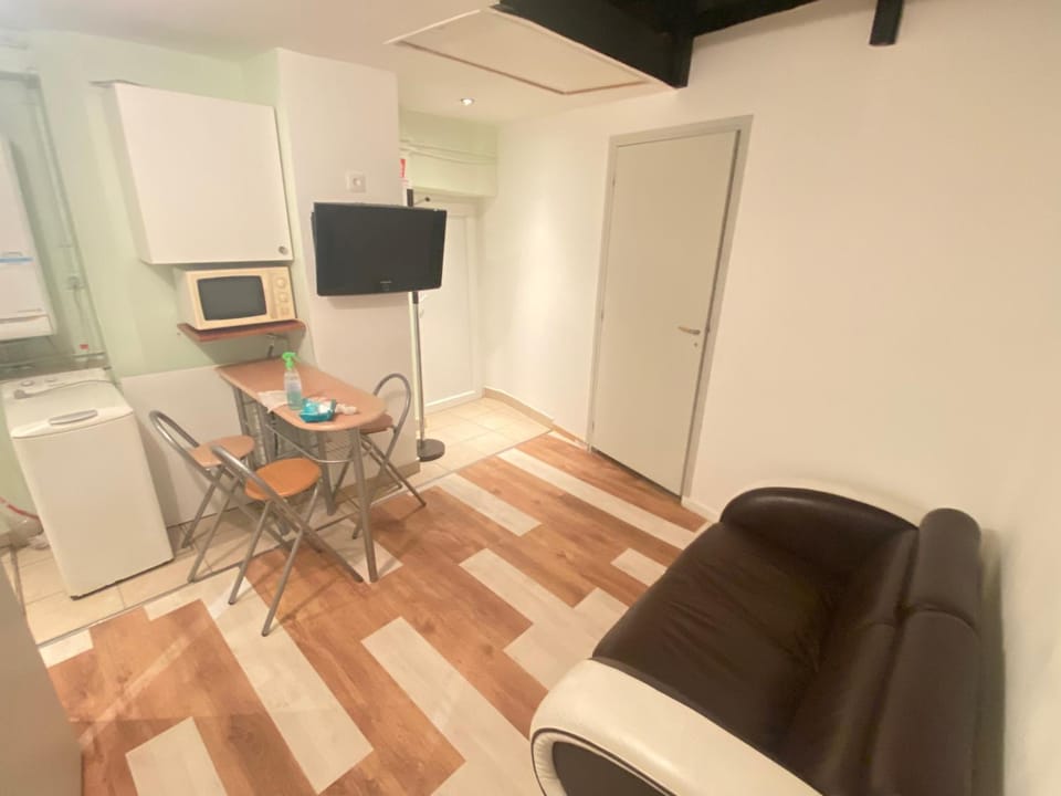 Jolis studio meublé Apartment in Île-de-France