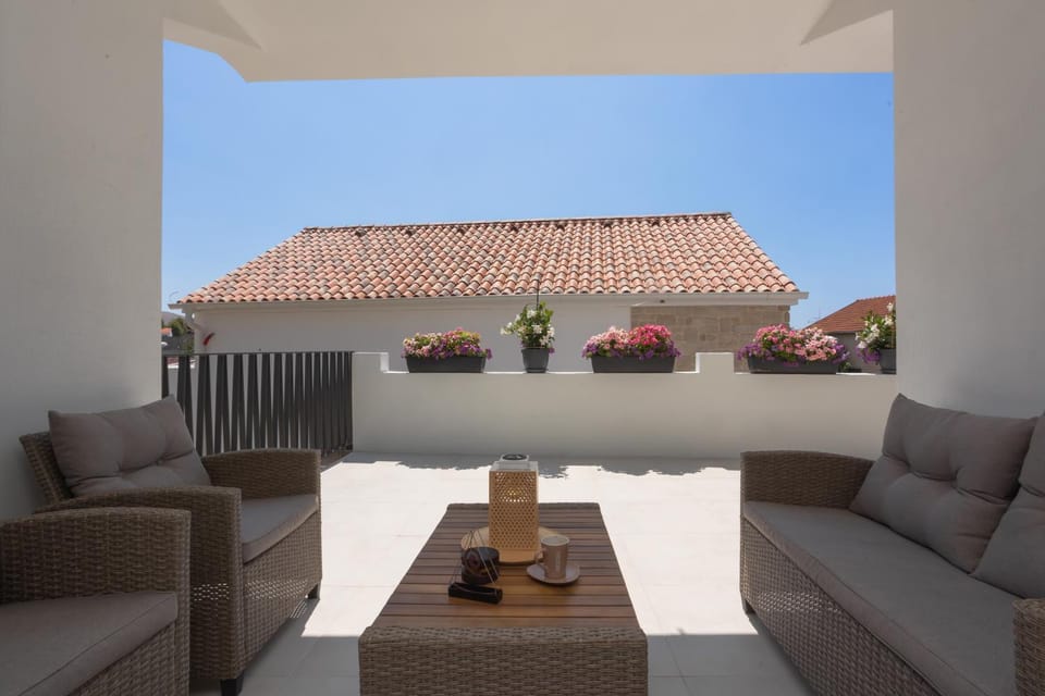 Balcony/Terrace, Seating area