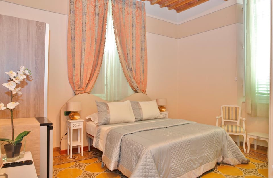 Shower, Toilet, Bathroom, TV and multimedia, Coffee/tea facilities, Photo of the whole room, Bedroom, Garden view