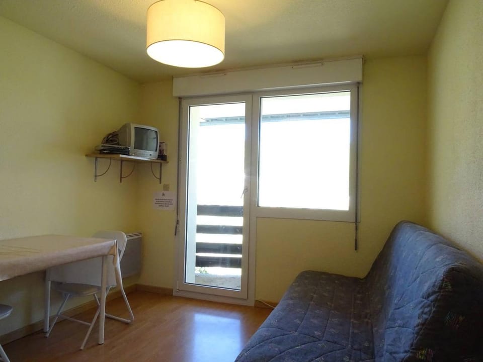 Arette: Apt 4 pers. au pied des pistes avec balcon, parking, ascenseur Apartment in Nouvelle-Aquitaine