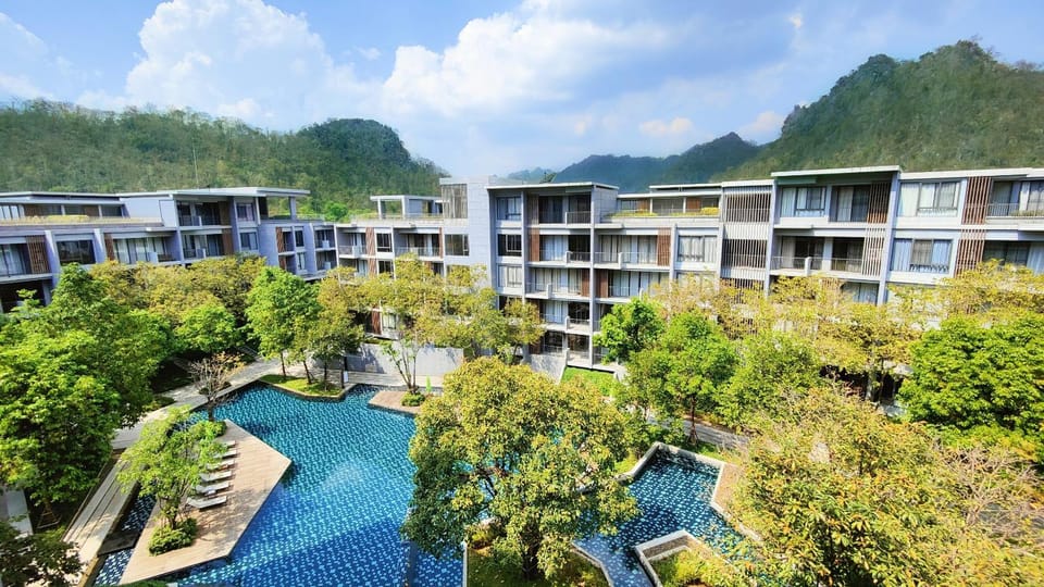 Property building, Pool view