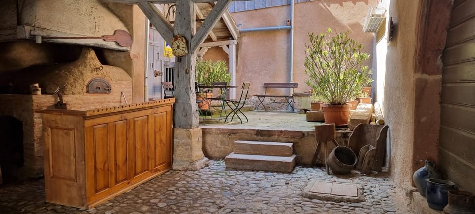 Patio, BBQ facilities, Balcony/Terrace