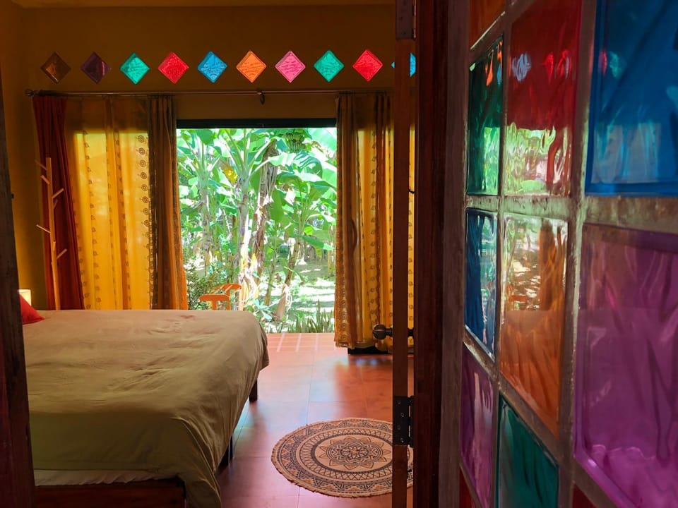 One World Bungalows Bed and Breakfast in Krabi Changwat