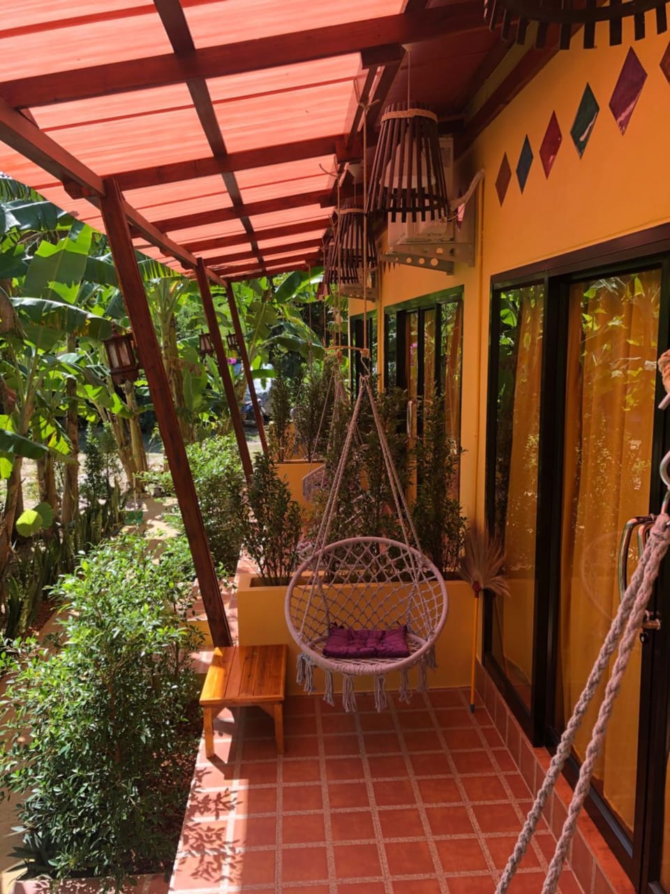 One World Bungalows Bed and Breakfast in Krabi Changwat