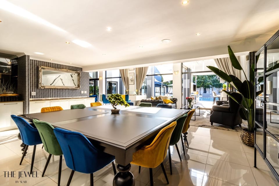 Dining area, Internal: Not applicable to any particular room