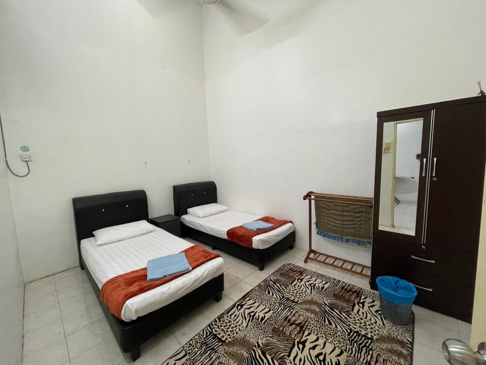 Homestay Bidor DMaju Villa in Perak