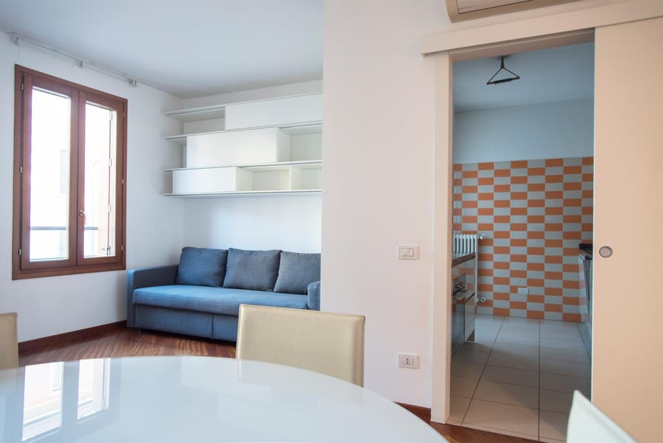 YouHosty - Magolfa 21 Apartment in Milan