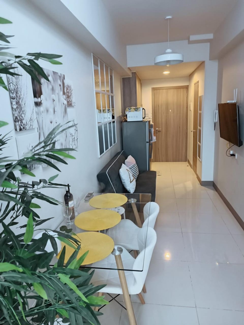 SMDC Coast Residences near PICC World Trade Center MOA Apartment hotel in Pasay