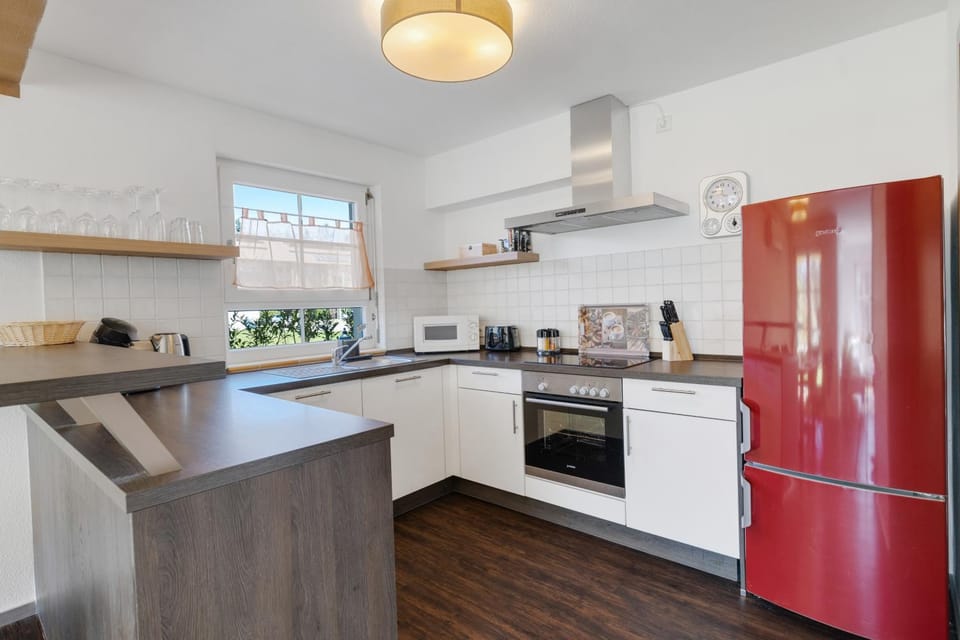 Coffee/tea facilities, Kitchen or kitchenette, dishwasher, minibar, pet friendly, stove, toaster