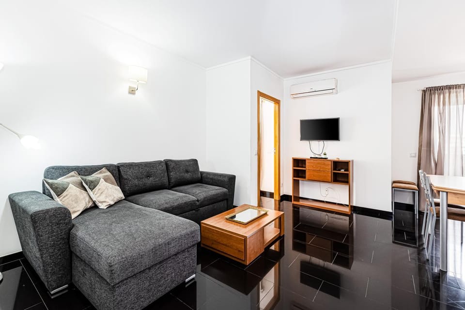 ROCHA Tower 4D Apartment in Portimao