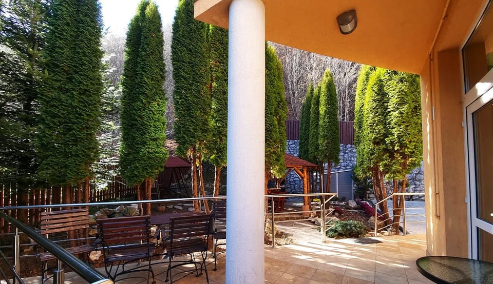 Balcony/Terrace, Dining area