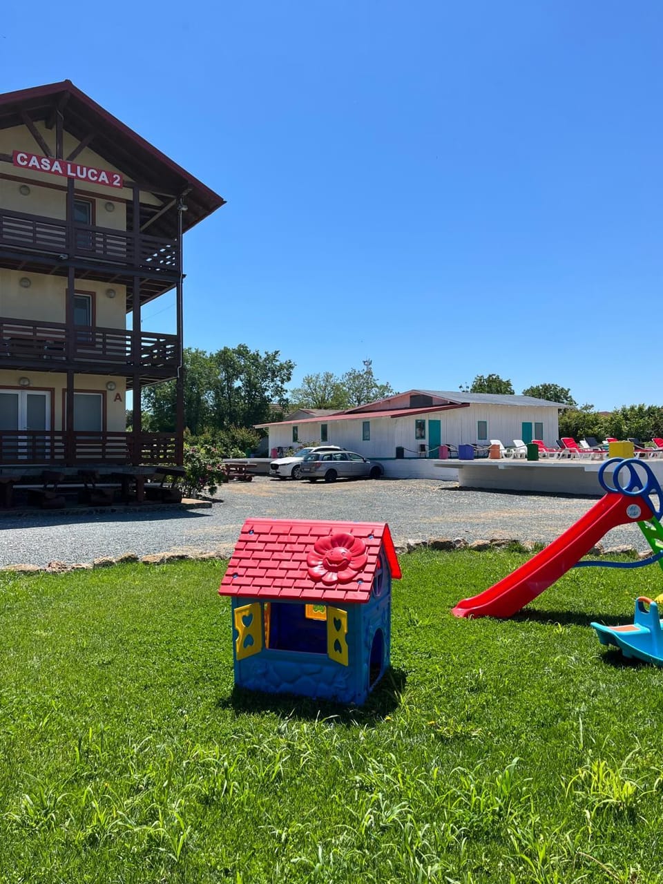 Property building, Day, Children play ground, Parking